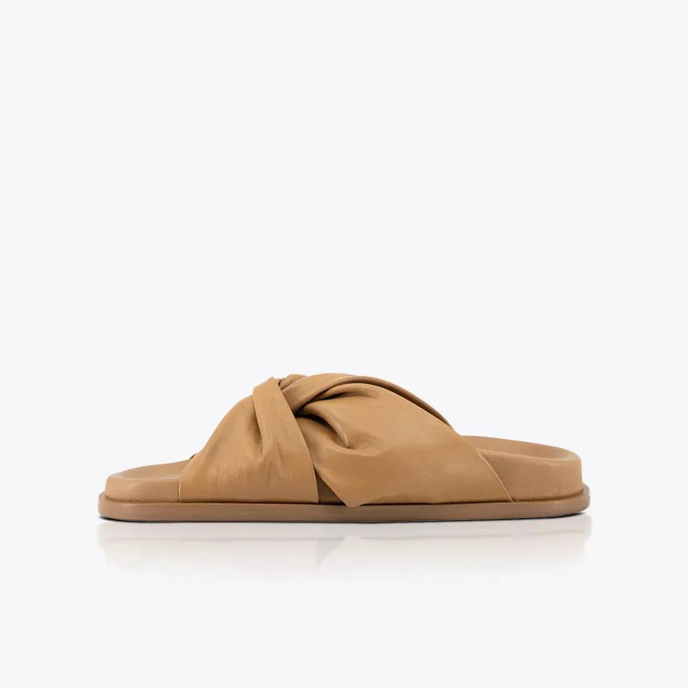 Elise Footbed- Tan