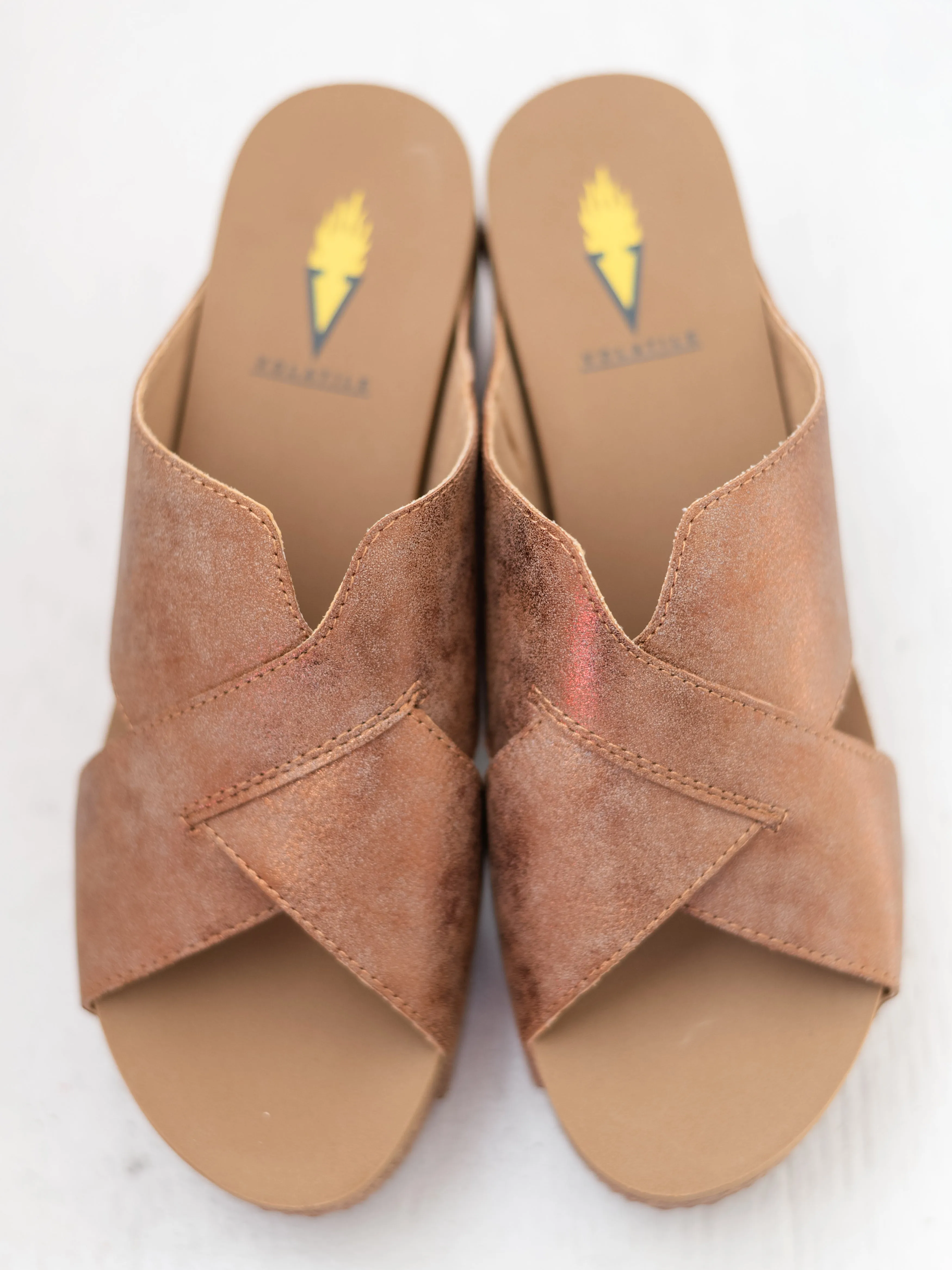 Firefly Bronze by Volatile