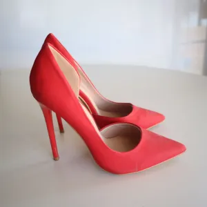 Shoe Republic LA Womens Red High Heel Pumps Size 6