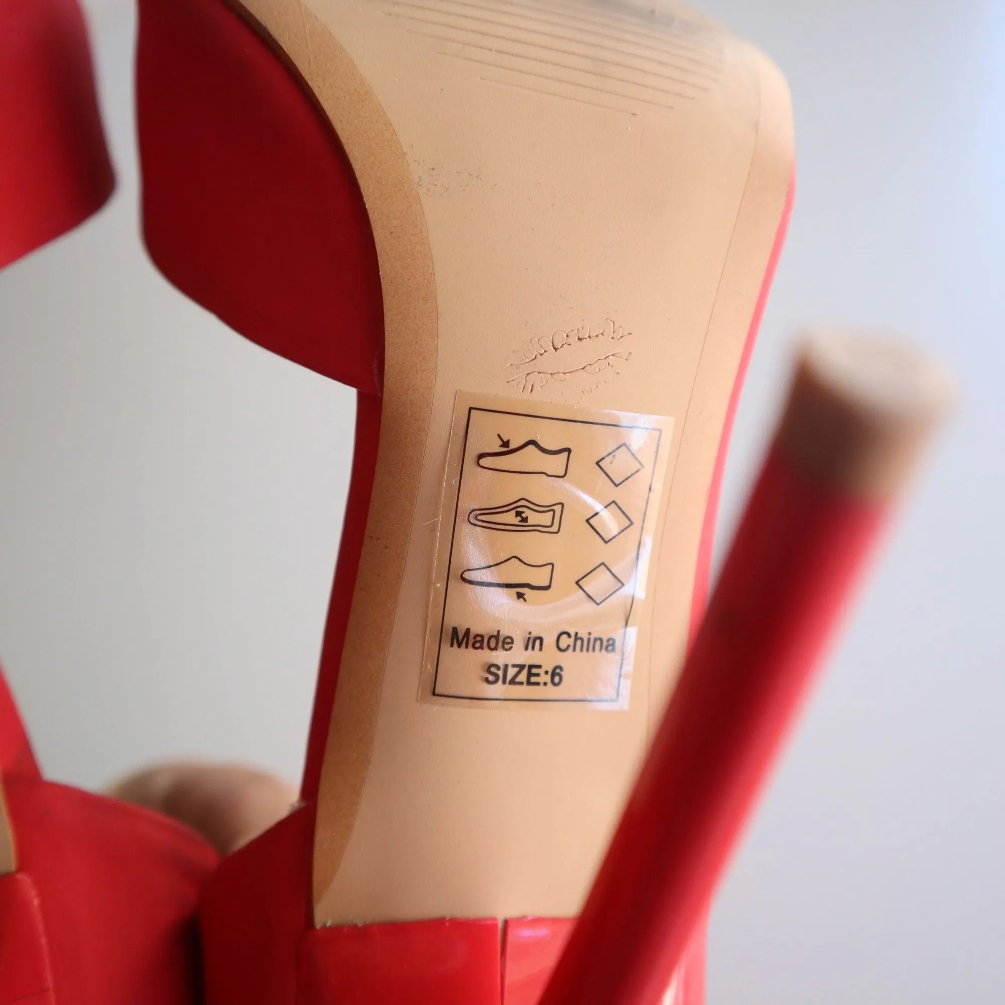 Shoe Republic LA Womens Red High Heel Pumps Size 6