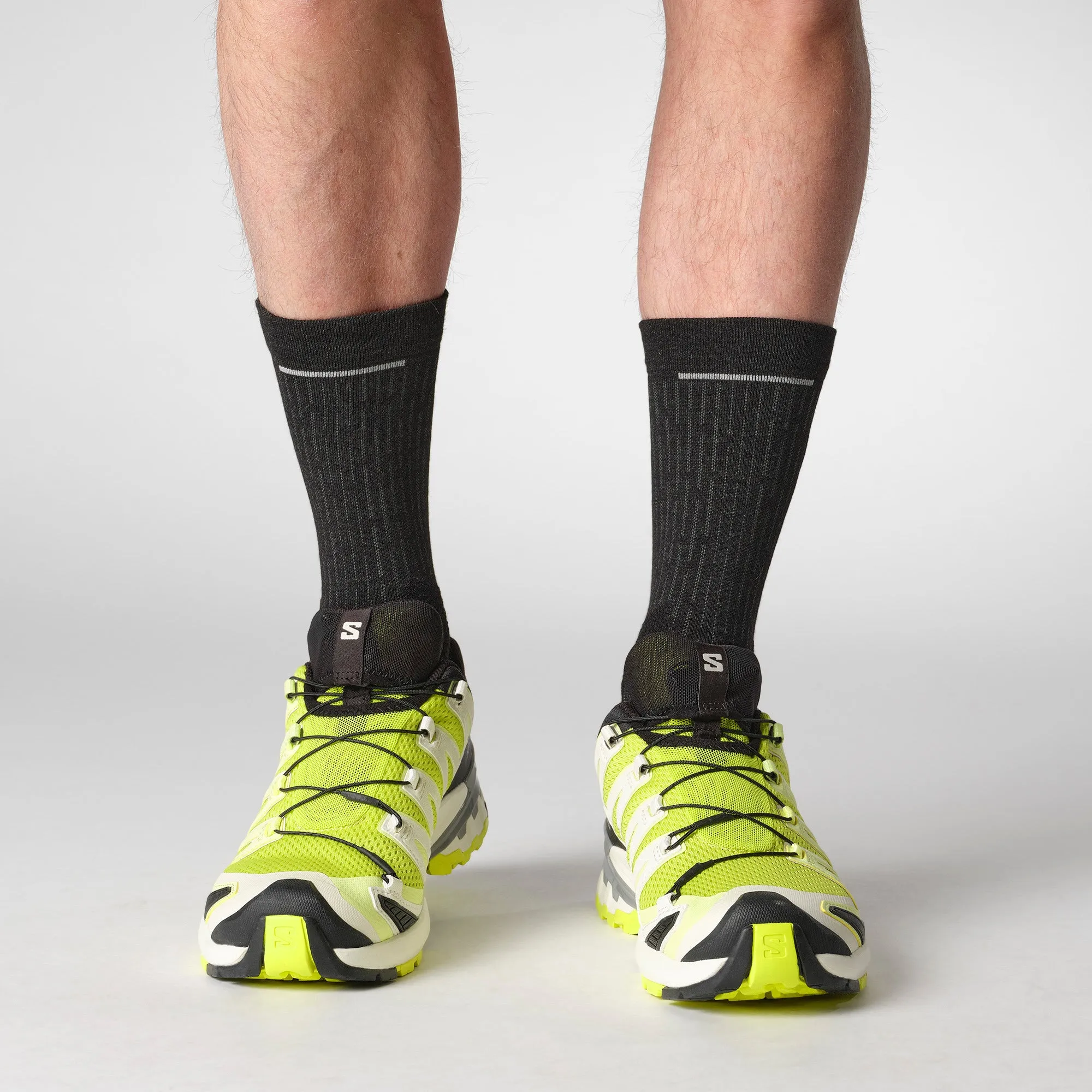 XA PRO 3D V9 Men Outdoor Shoes